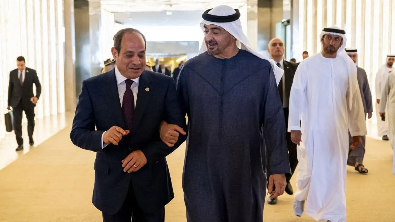   التلفزيون ‎الإماراتي: إن كنت عربيًا ولا تحب ‎مصر فأبحث لنفسك عن قومية أو لغة أخرى   