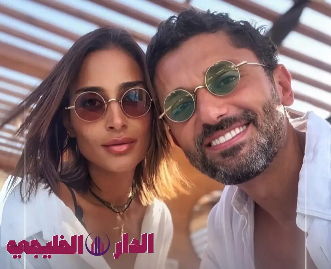     كريم محمود عبد العزيز وآن الرفاعي يعلنان انفصالهما بعد 14 عامًا  