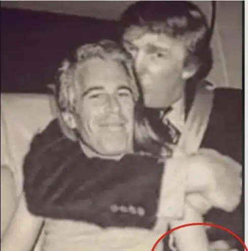 انتهت قصتة الى الأبد.. هذا الفيديو سوف يقضي على حياة ترامب نهائياً دفع الملائيين ليحاول اخفاءاه لكنه انتشر الان بشكل كبير  